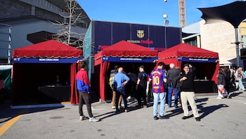 Puestos electorales en el Camp Nou el pasado fin de semana.