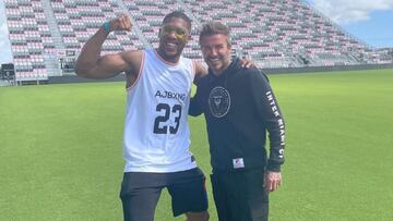 David Beckham le muestra a Anthony Joshua el Inter Miami Stadium