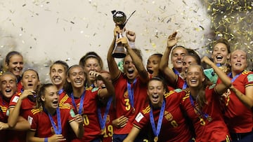 La Federación homenajea a las campeonas del mundo Sub-20