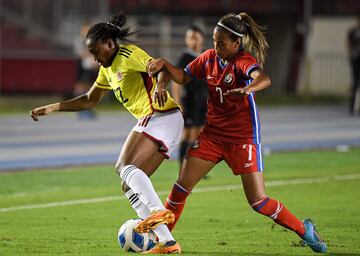 Emily Cedeño (right) battles for the ball during a Women's World Cup warm-up against Colombia in June.