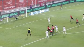 Sebastián Villa la falla penal contra Independiente