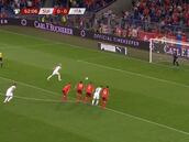 El mejor lanzador del mundo versus el especialista en penales: esto pasó...