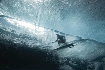 El surfista australiano Reef Heazlewood.