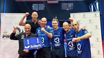 Los jugadores del Kutxabank Priego celebran su undécima Liga