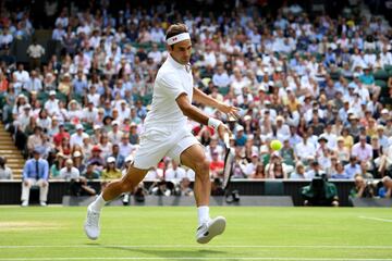 Roger Federer se enfrentará a Rafael Nadal en la semifinal de Wimbledon. El suizo dejó en el camino a Nishikori, Berrentini y Pouille