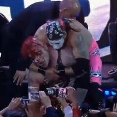 Pagano rapa a Cibernético en Triplemanía XXX