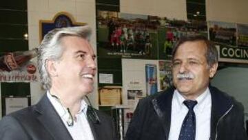 <b>REUNIÓN CON ARMINIO. </b>Guillén se reunió con Arminio y el Betis de Bosch lo ha publicitado.
