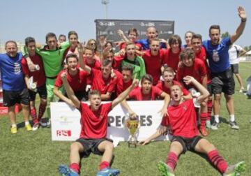 Partido de la final de los Cadetes entre el Betis y el Alboraya. 