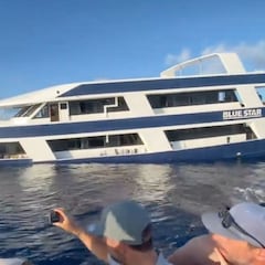 Se hunde un barco lleno de surfistas en las Maldivas