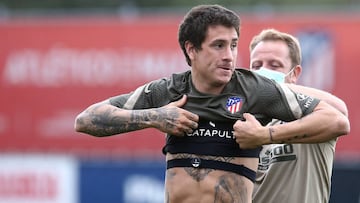 Giménez, en eun entrenamiento del Atlético.
