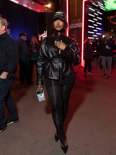 Temilade Openiyi, cantante nigeriana.