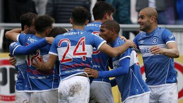 Futbol, Universidad Catolica vs Colo Colo
Fecha 24 del campeonato nacional 2018
Los jugadores de Universidad Catolica celebran su gol contra Colo Colo durante el partido de primera division disputado en el estadio San Carlos de Apoquindo de Santiago, Chile.
30/09/2018
Andres Pina/Photosport
Football, Universidad Catolica vs Colo Colo
24th date of the National Championship 2018
Universidad Catolica's players celebrate their goal against Colo Colo during the first division football match at the San Carlos de Apoquindo stadium in Santiago, Chile.
30/09/2018
Andres Pina/Photosport