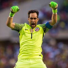 Romero llega a la final con mejores números que Bravo