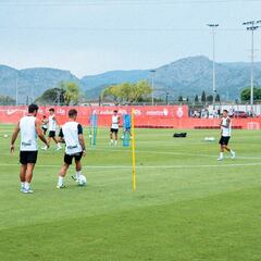 Asano, Kumbulla y Lato no pisan el césped de la ciudad deportiva