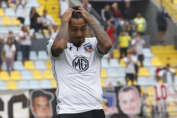 El futbolista de 23 años fue contratado por Colo Colo en julio del 2016. Firmó por cinco temporadas, aunque el 2018 estuvo a préstamo en la UC, donde fue campeón. Ha llegado a ser considerado por Rueda.