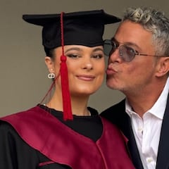 Alejandro Sanz aparece por sorpresa en la graduación de su hija: “Bonita inocencia la tuya”