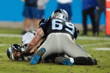 Jared Allen fue una pesadilla para la línea ofensiva de  Philadelphia Eagles y su quarterback Sam Bradford. Aquí le vemos realizando un sack.