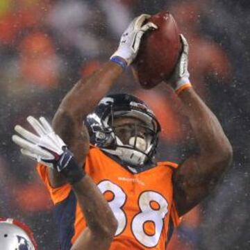 Demaryius Thomas apareció tarde, pero fue letal para la secundaria de los Patriots.