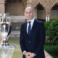 "Que Sevilla acoja la Eurocopa es muy importante para Andalucía"
