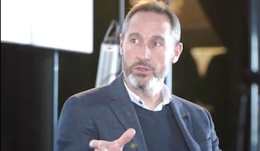 "Acertar la lotería es más fácil que ser futbolista profesional"