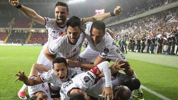 Besiktas y Roma completan los cupos directos en Champions