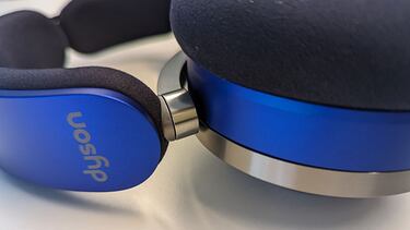 Probamos los auriculares Dyson que purifican el aire que respiras