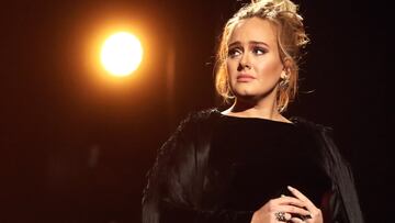 Adele ha confesado que tras comenzar su residencia en Las Vegas, llamada ‘Weekends With Adele’, decidió volver a terapia. Te compartimos los detalles.