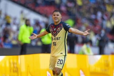 América: El medio campo, el dulce acertijo de Santiago Solari