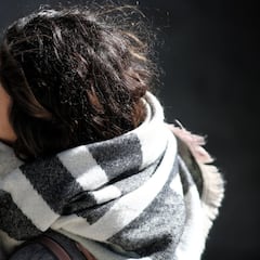 ¿Me pueden multar por fumar en exteriores o estar en una terraza sin la mascarilla puesta?