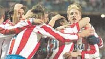 <b>EL ÍDOLO</b>. Fernando Torres es la mejor baza rojiblanca para ir a la UEFA.