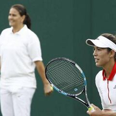Muguruza ficha a Conchita para remontar el vuelo