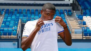 Alaba, en su presentaci&oacute;n con el Madrid.