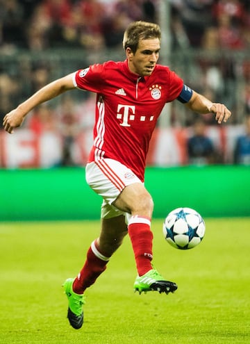 El internacional alem¨¢n, adem¨¢s de en el Bayern, ha jugado en el Stuttgart. En total, m¨¢s de 650 partido y 49 tarjetas amarillas.