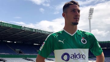 El Racing anuncia tres fichajes m¨¢s en la presentaci¨®n de Lombardo