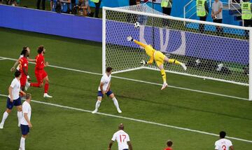 Adnan Januzaj marca el 0-1. 