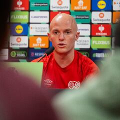 Isi: “Este equipo está capacitado para hacer grandes cosas”