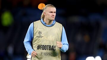 Manchester (United Kingdom), 23/10/2024.- Erling Haaland of Manchester City warms up prior to the UEFA Champions League match between Manchester City and Sparta Prague in Manchester, Britain, 23 October 2024. (Liga de Campeones, Reino Unido, Praga) EFE/EPA/ADAM VAUGHAN