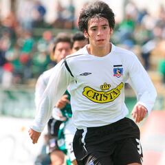 El ex Colo Colo que maneja ventiladores mecánicos en la Posta Central