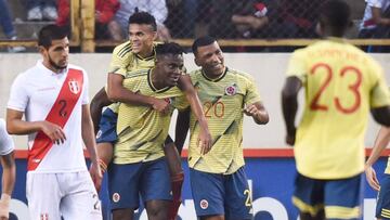 Colombia goleó a Perú en amistoso.