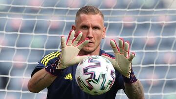 Robin Olsen puede ser el tapado para la porter¨ªa txuri-urdin
