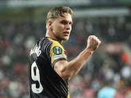 Samsun (Turkey), 12/03/2026.- Alemao of Rayo Vallecano celebrates after scoring the 1-0 lead during the UEFA Conference League Round of 16 1st leg match between Samsunspor and Rayo Vallecano, in Samsun, Turkey, 12 March 2026. (Turquía) EFE/EPA/ERDEM SAHIN