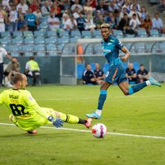 Mateo Casierra anota en amistoso en su debut con Zenit