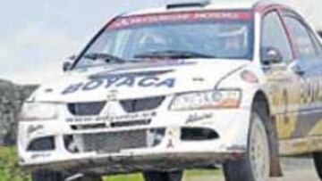 <b>CORONADO. </b>Álex Villanueva consiguió ayer el título nacional.