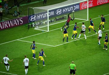 Kroos le dio la victoria a Alemania al marcar el 2-1.