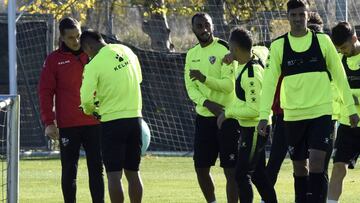 Francisco se vuelca en la adaptaci¨®n de Cucho a Primera