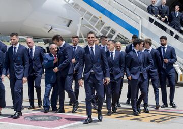 Salida de la Selección del aeropuerto Adolfo Suárez en Madrid. Sergio Ramos.