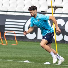 Óscar Gil, en el punto de mira del Real Murcia