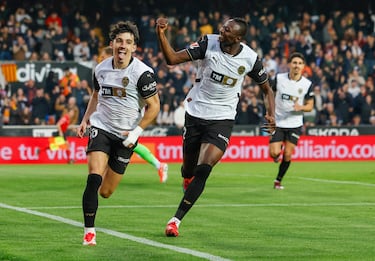 El asturiano del Valencia vuelve a recuperar su mejor versión. Fue el autor del primer gol valencianista ante un rival directo: el Valladolid. Sus datos desde la llegada de Corberán demuestran que es un delantero de futuro.
