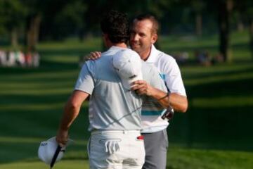 La emoción estuvo servida hasta el final, pero fue Rory Mcllroy quien finalmente decantó la balanza de su parte y se alzó con la victoria en el Bridgestone Invitational de Akron, relegando a Sergio García a un meritorio segundo puesto. 