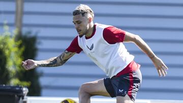 Lucas Ocampos, en un entrenamiento del Sevilla.